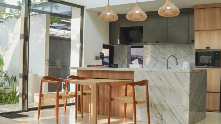 kitchen dining table